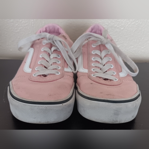 Vans - Picture 2 of 6